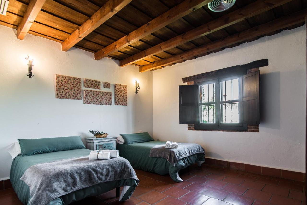 El Pueblo De Leo Otel Badajoz Dış mekan fotoğraf