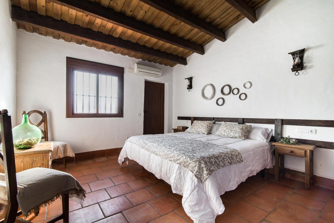 El Pueblo De Leo Otel Badajoz Dış mekan fotoğraf