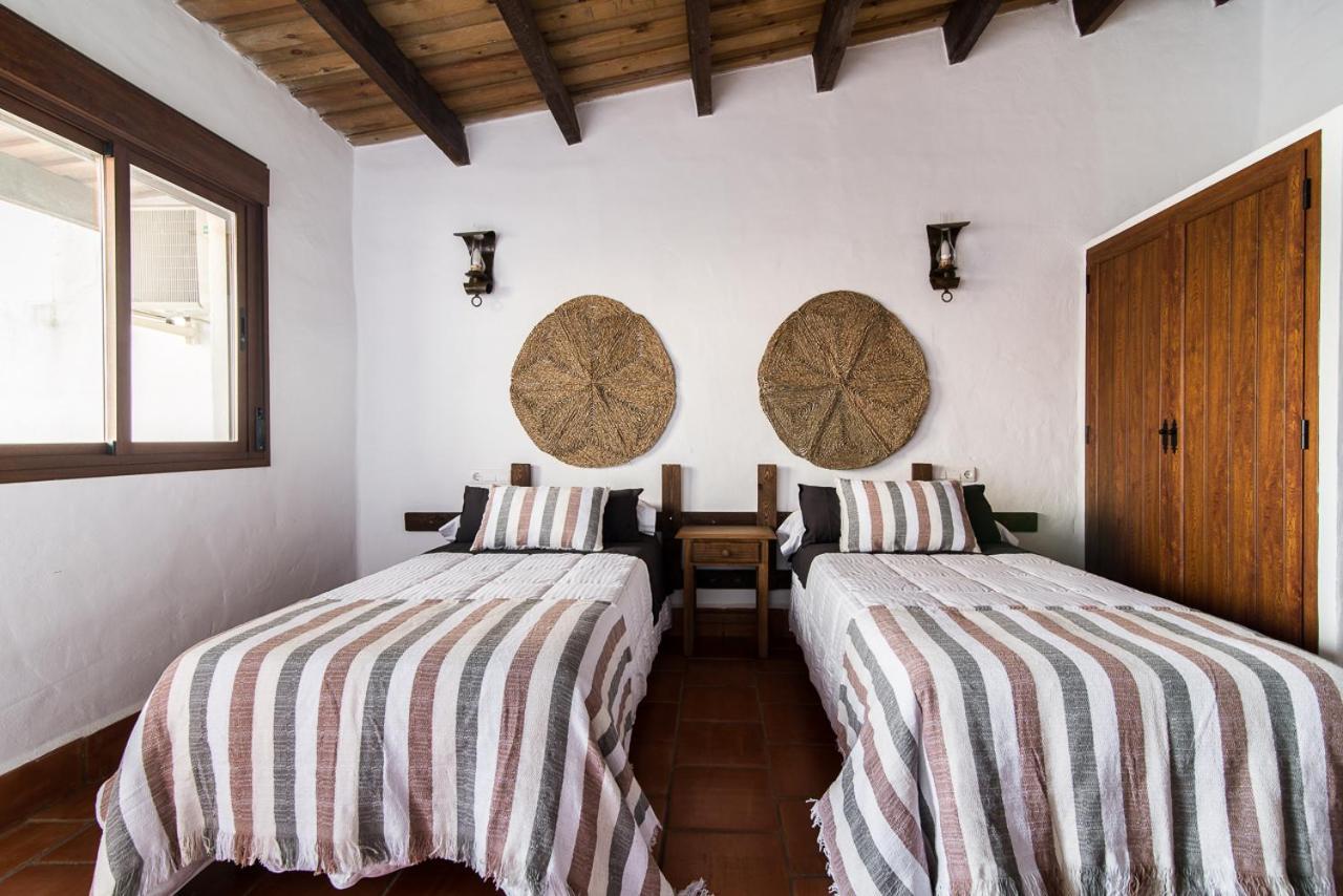 El Pueblo De Leo Otel Badajoz Dış mekan fotoğraf